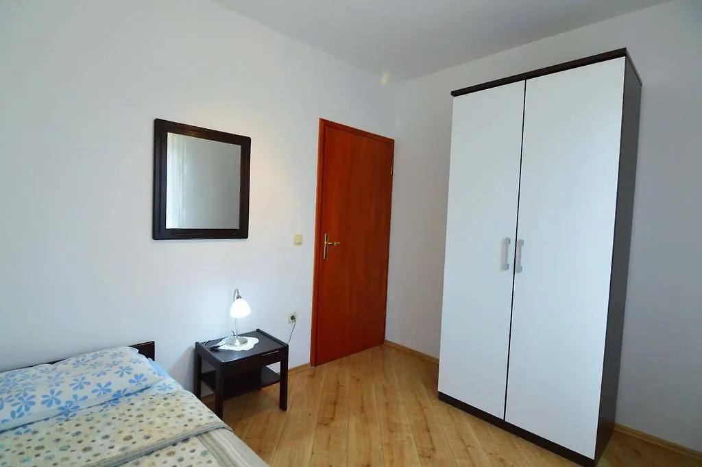 Garden Apartment Maria Vrsar